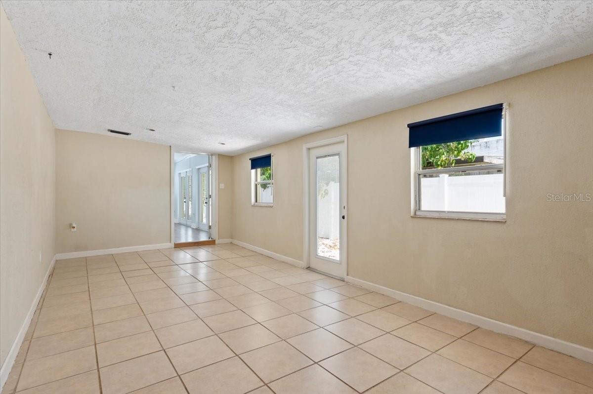 ACREAGE - Residential