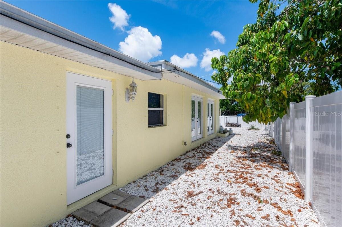 ACREAGE - Residential