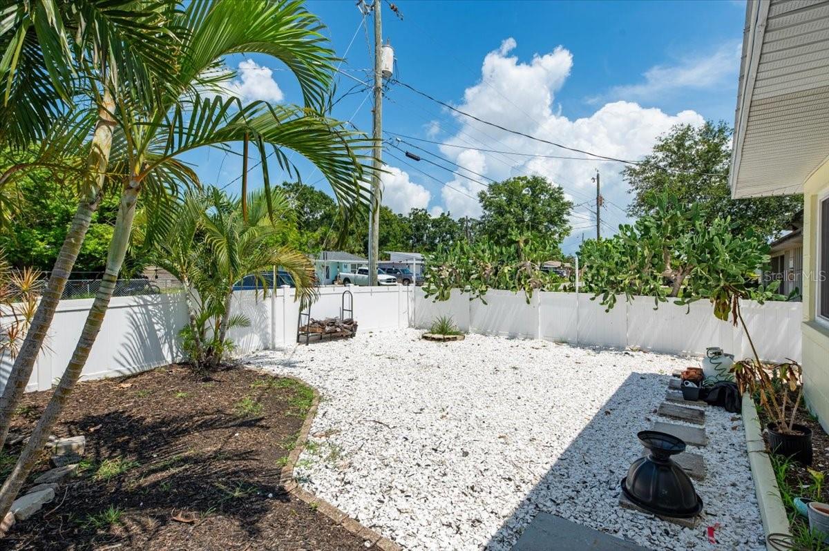 ACREAGE - Residential