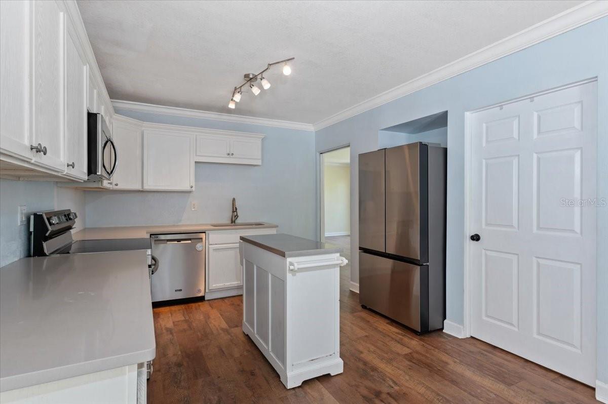 ACREAGE - Residential