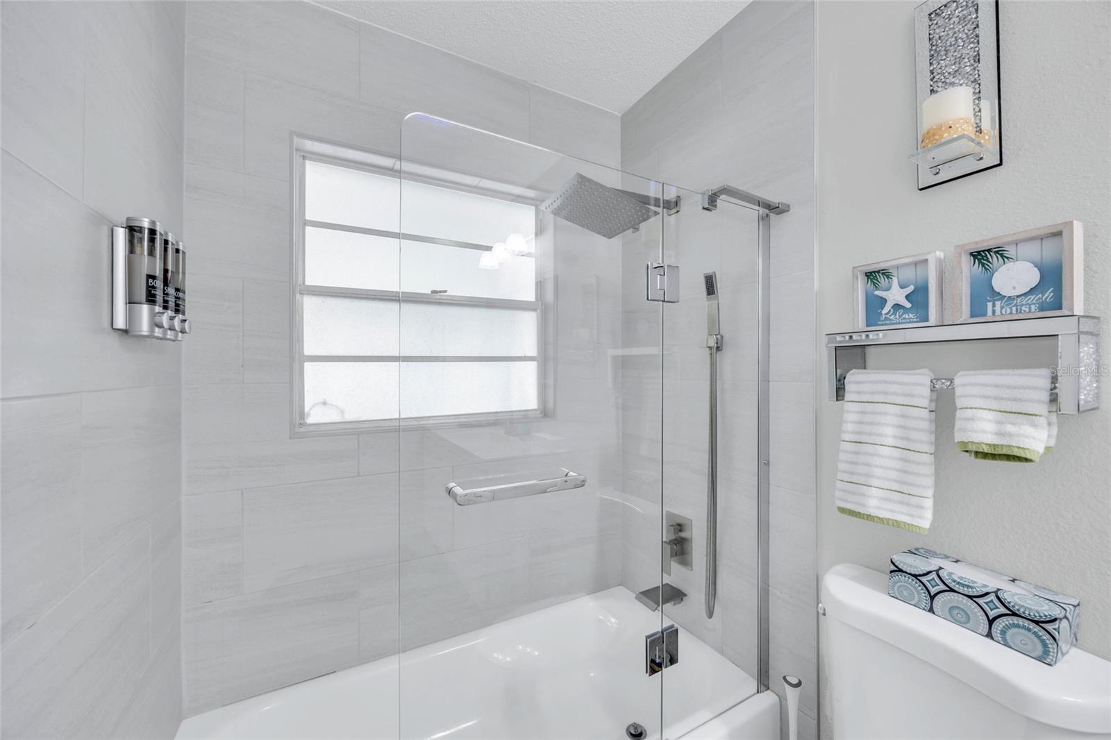 LANTERN PARK UNITS 01 & 02 - Residential