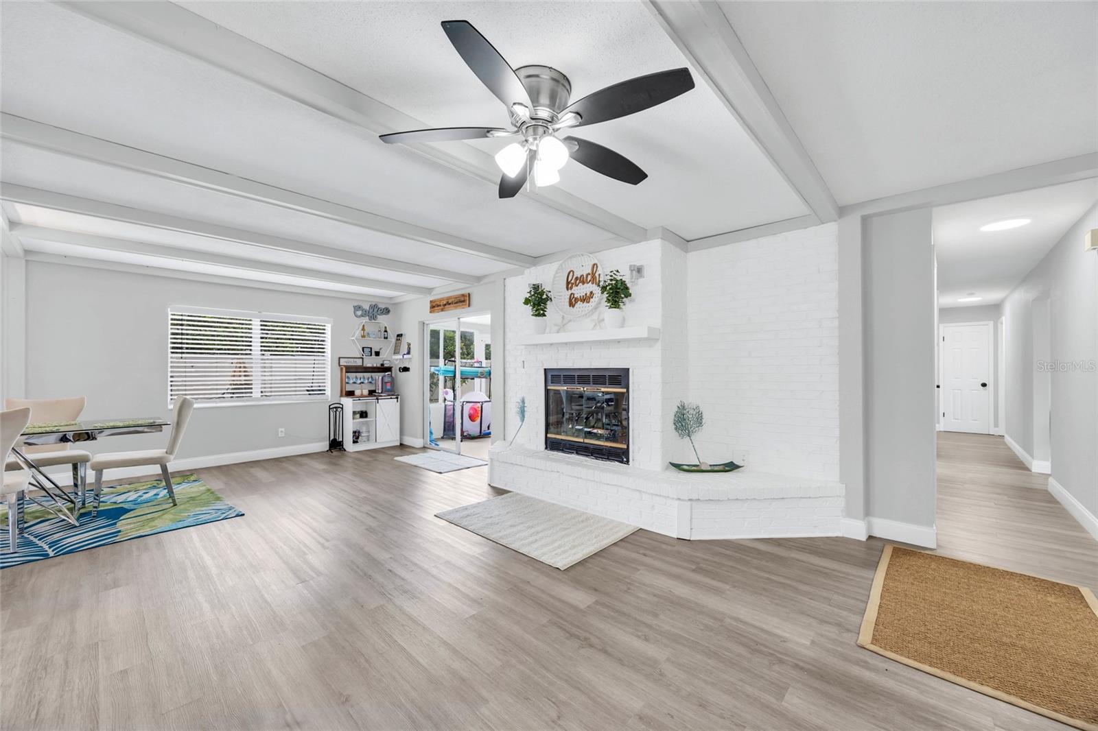 LANTERN PARK UNITS 01 & 02 - Residential