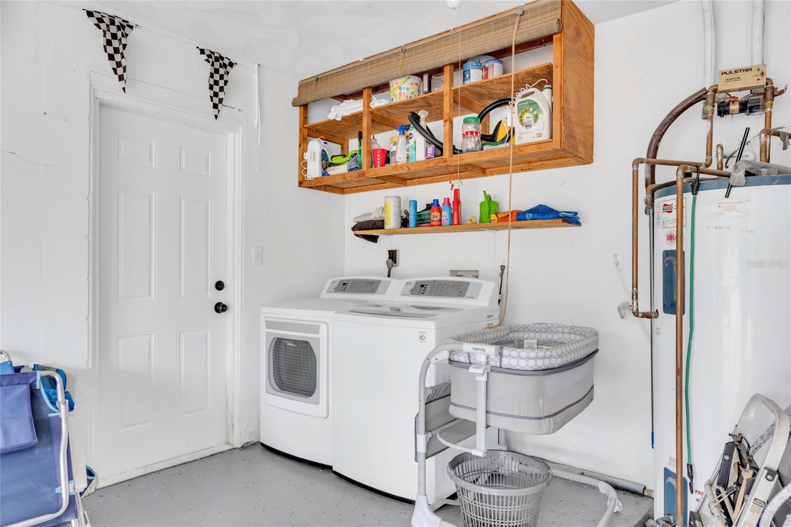 LANTERN PARK UNITS 01 & 02 - Residential