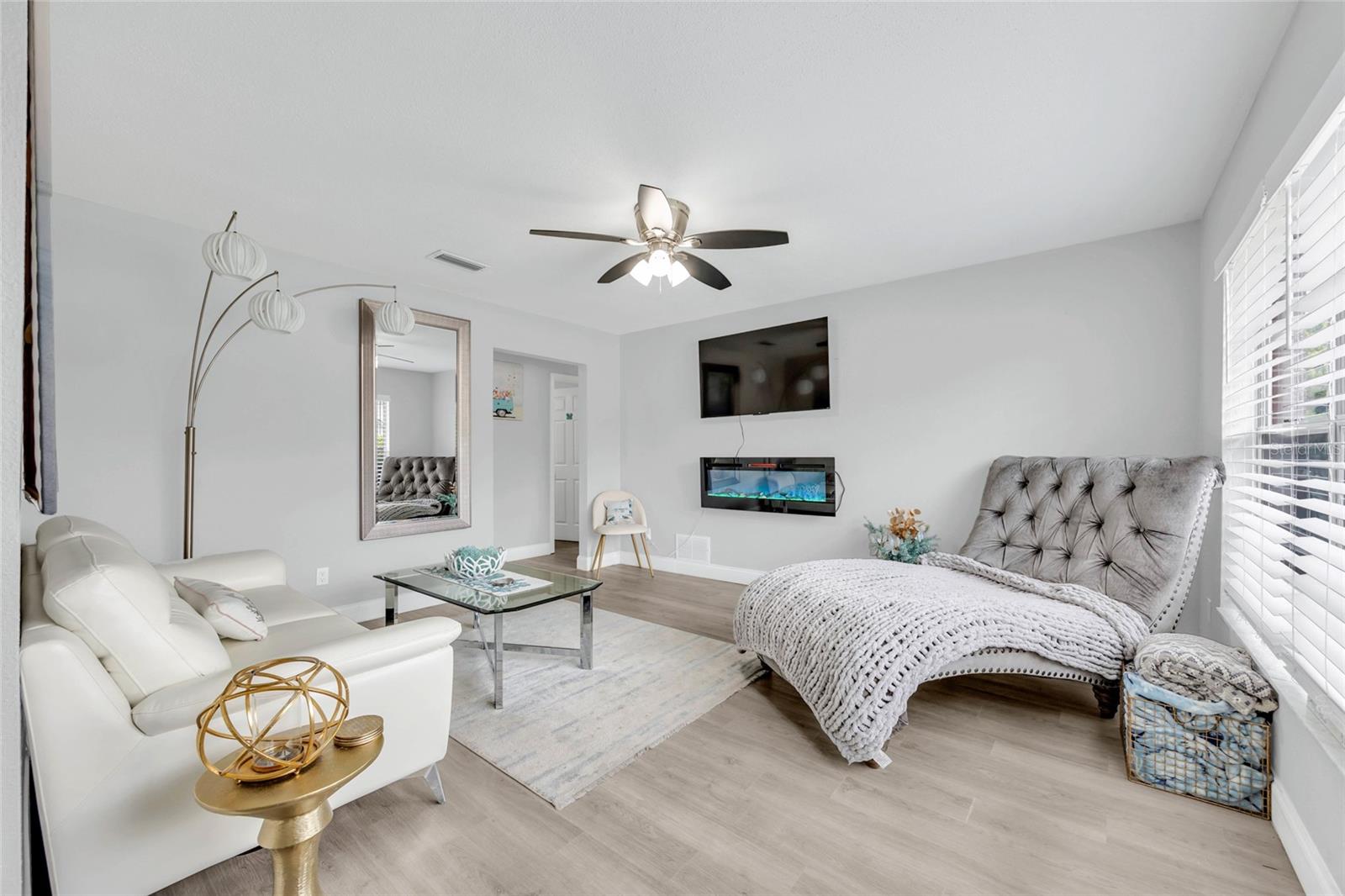 LANTERN PARK UNITS 01 & 02 - Residential