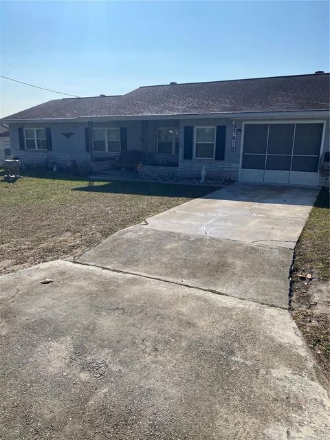 A home in BROOKSVILLE