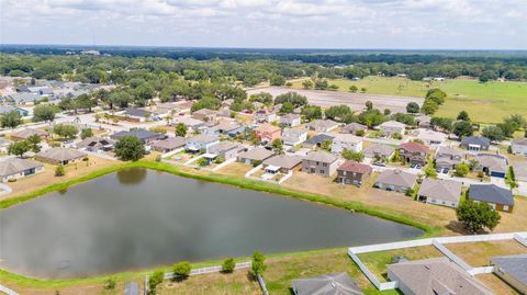 A home in LAKELAND