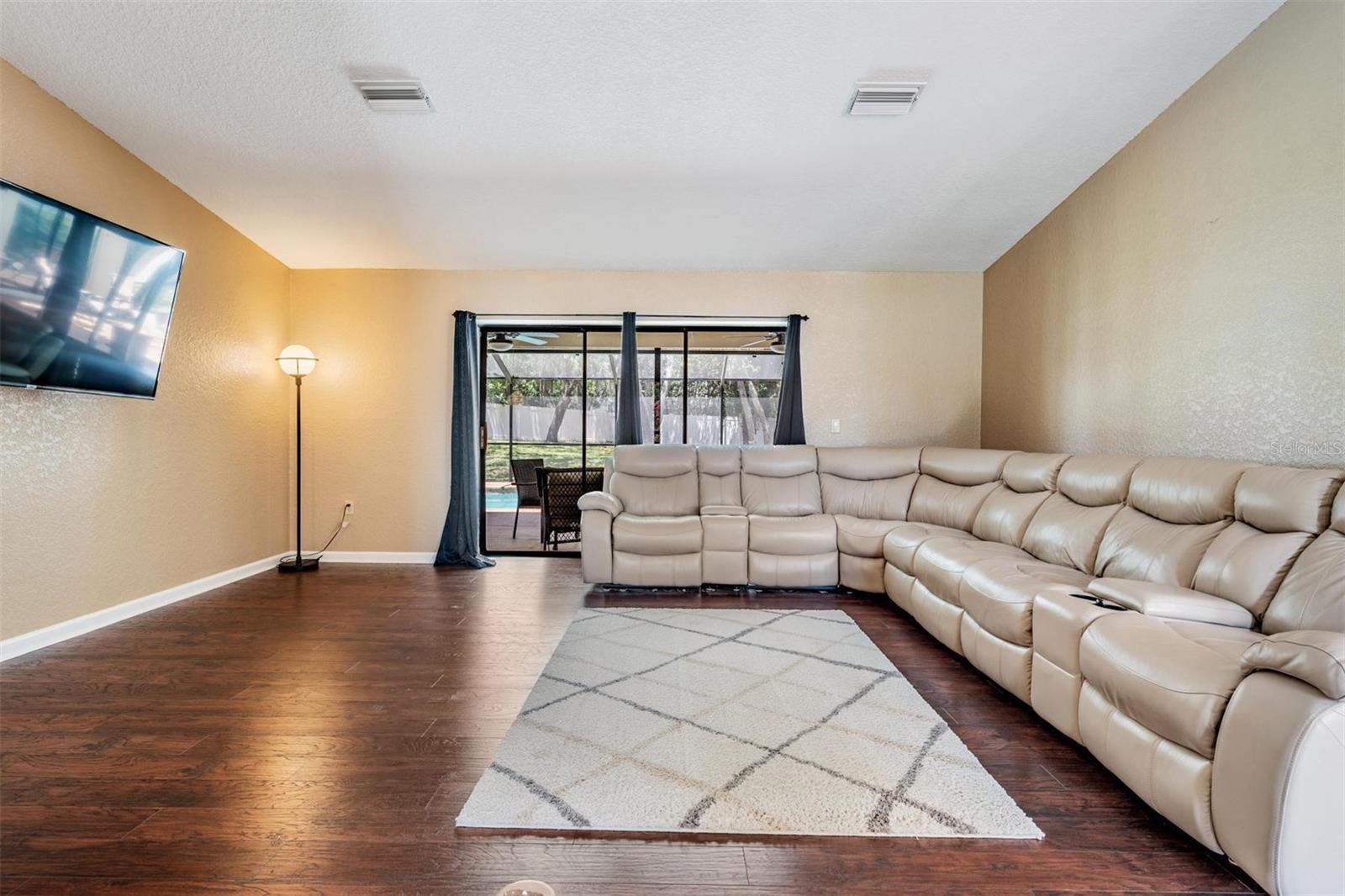 13167 ROSEANNA DRIVE