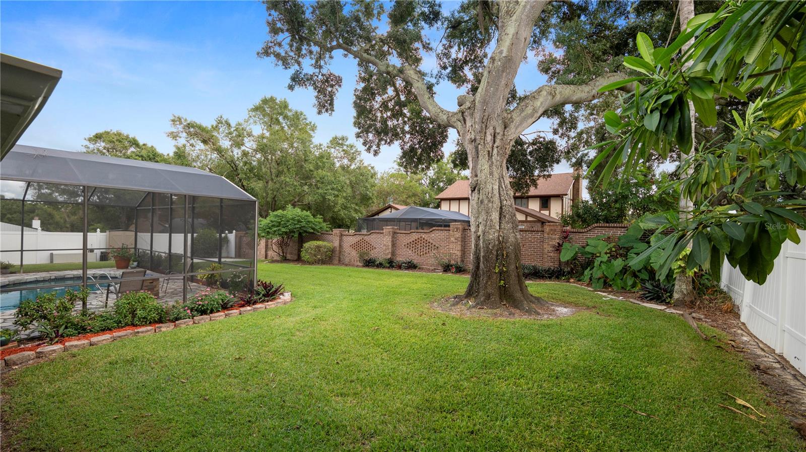 SUGARTREE - Residential
