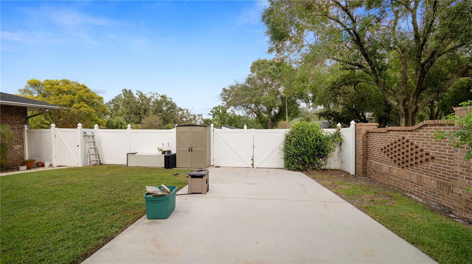 SUGARTREE - Residential