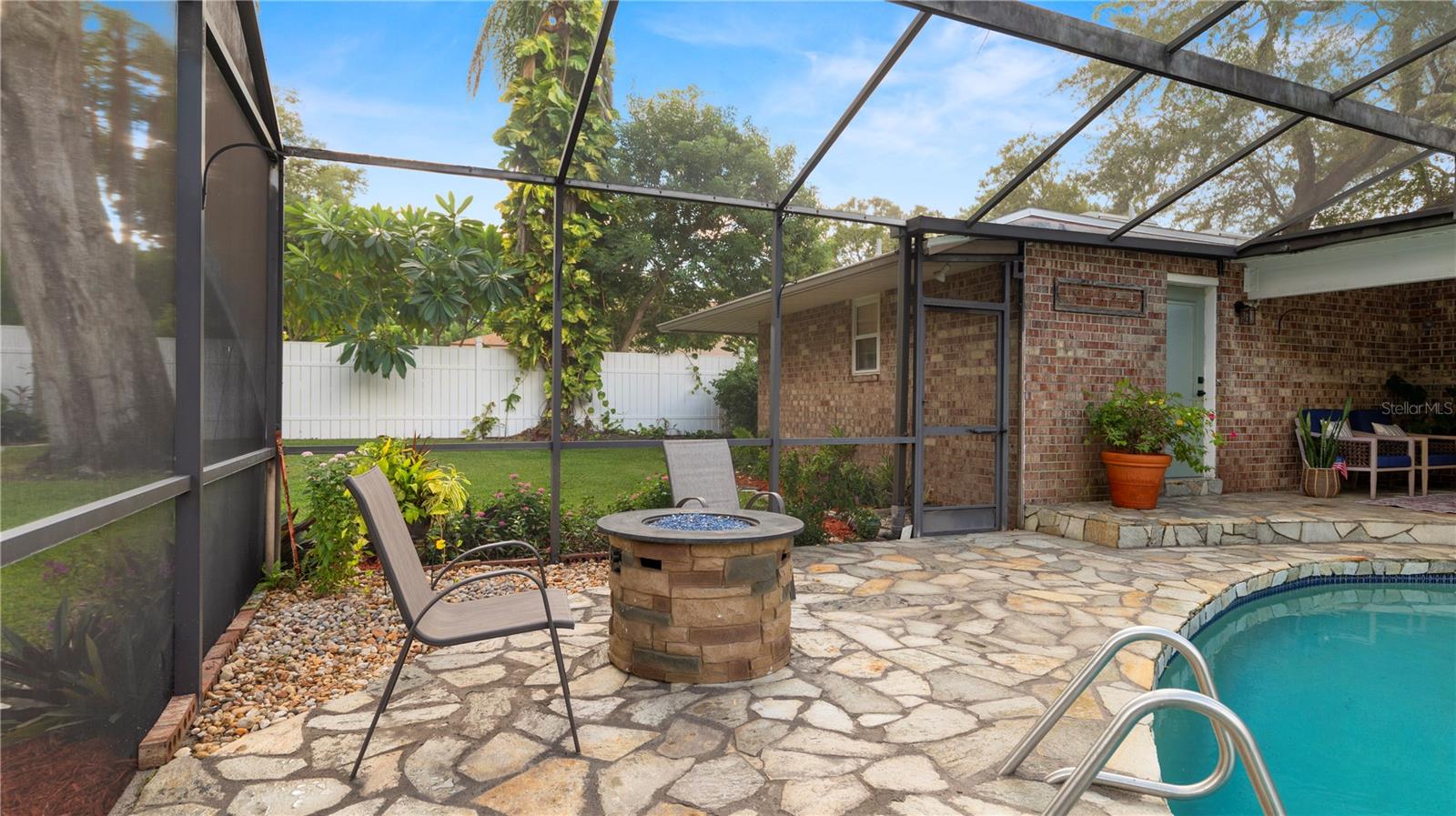 SUGARTREE - Residential