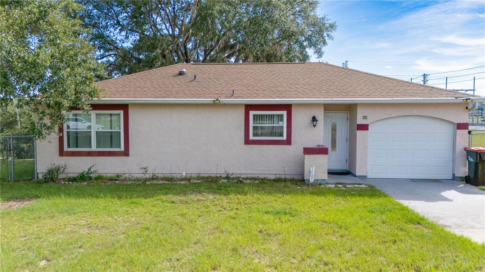 Welcome to 63 Palm Rd in beautiful Ocala, Florida! This charming home offers spacious living with a functional layout, perfect for families or first-time buyers. Located in a quiet neighborhood with HOA, this property features a generous yard, ideal for outdoor activities or future improvements. Enjoy the convenience of nearby schools, shopping centers, and parks. Don’t miss this opportunity to own a home in a growing area of Marion County!