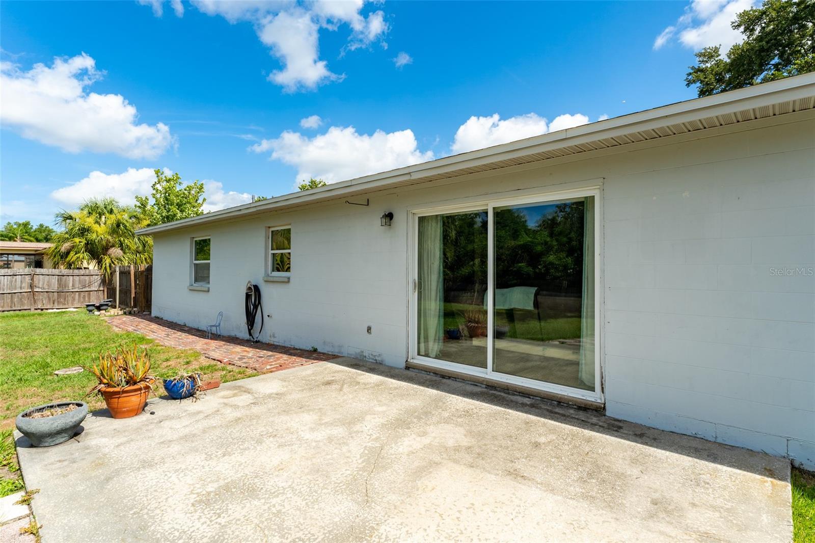PROVIDENCE OAKS - Residential