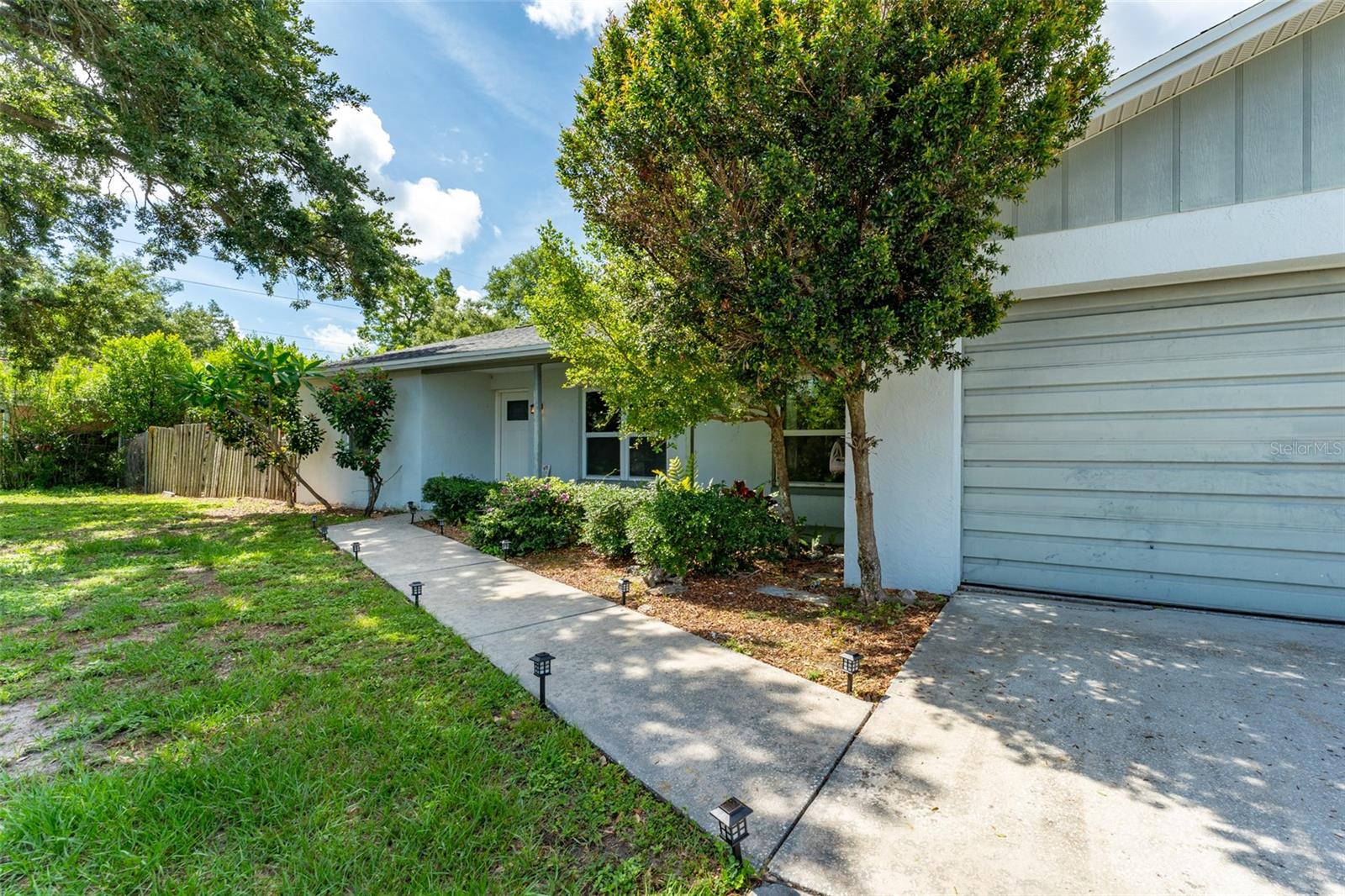 PROVIDENCE OAKS - Residential