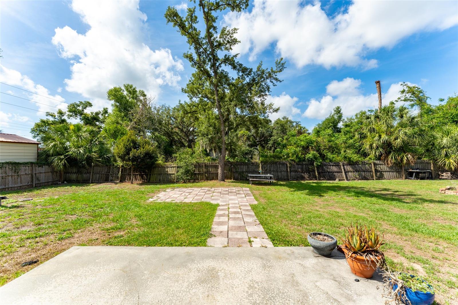 PROVIDENCE OAKS - Residential
