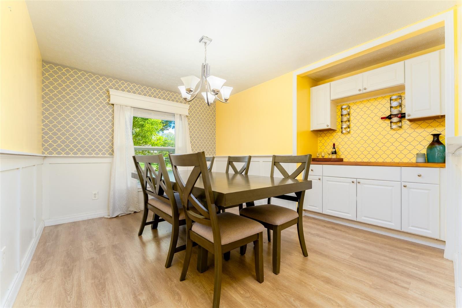 PROVIDENCE OAKS - Residential