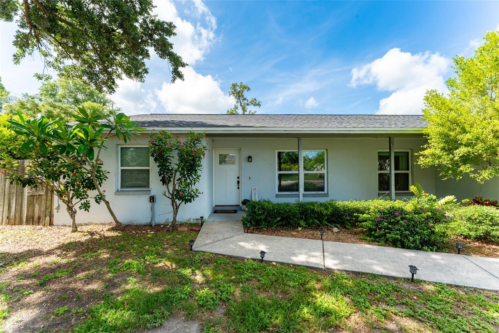 PROVIDENCE OAKS - Residential