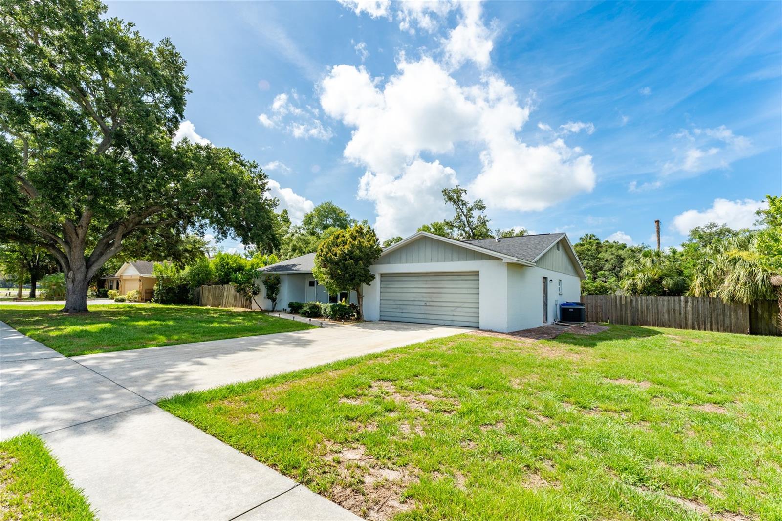 PROVIDENCE OAKS - Residential