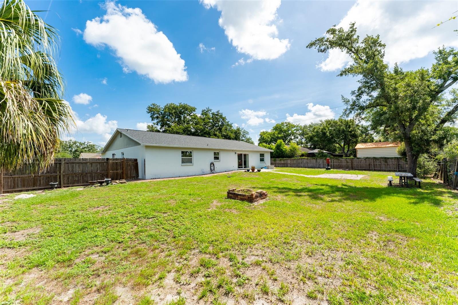 PROVIDENCE OAKS - Residential