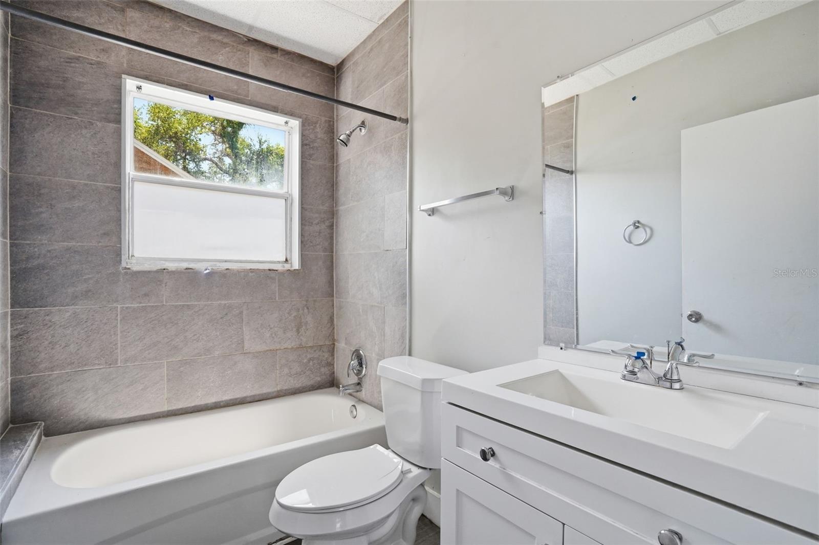 FRUITLAND HEIGHTS B - Residential