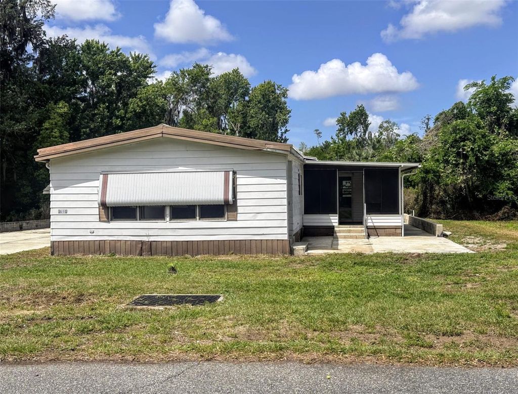 Photo of 17031 Bay Avenue, Montverde, FL 34756 (MLS # O6398232)