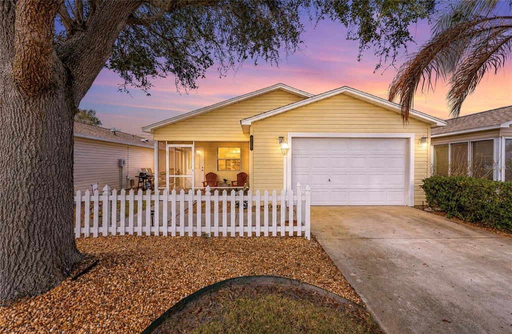 Photo of 16938 SE 94th Sunnybrook Circle, The Villages, FL 32162 (MLS # G5108710)