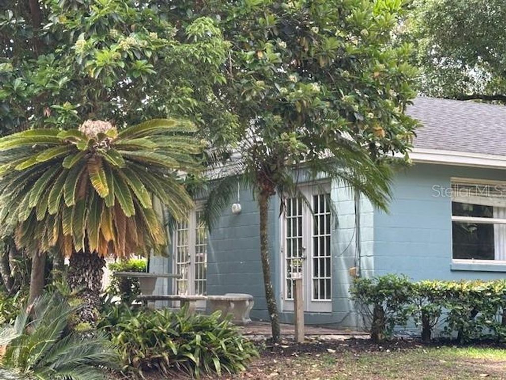 Photo of 2120 E Washington Street, Orlando, FL 32803 (MLS # O6400448)