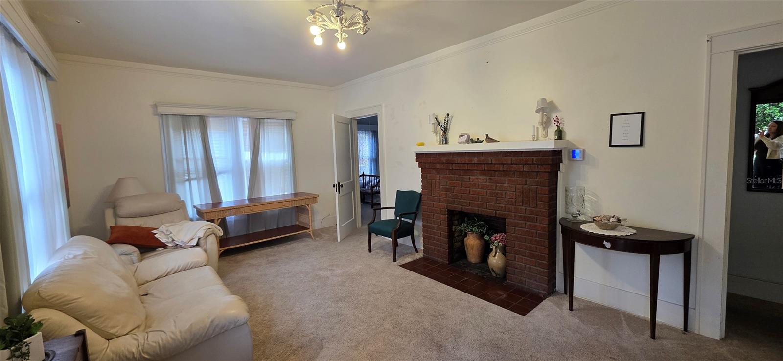 TURNERS A C 3 - Residential Lease