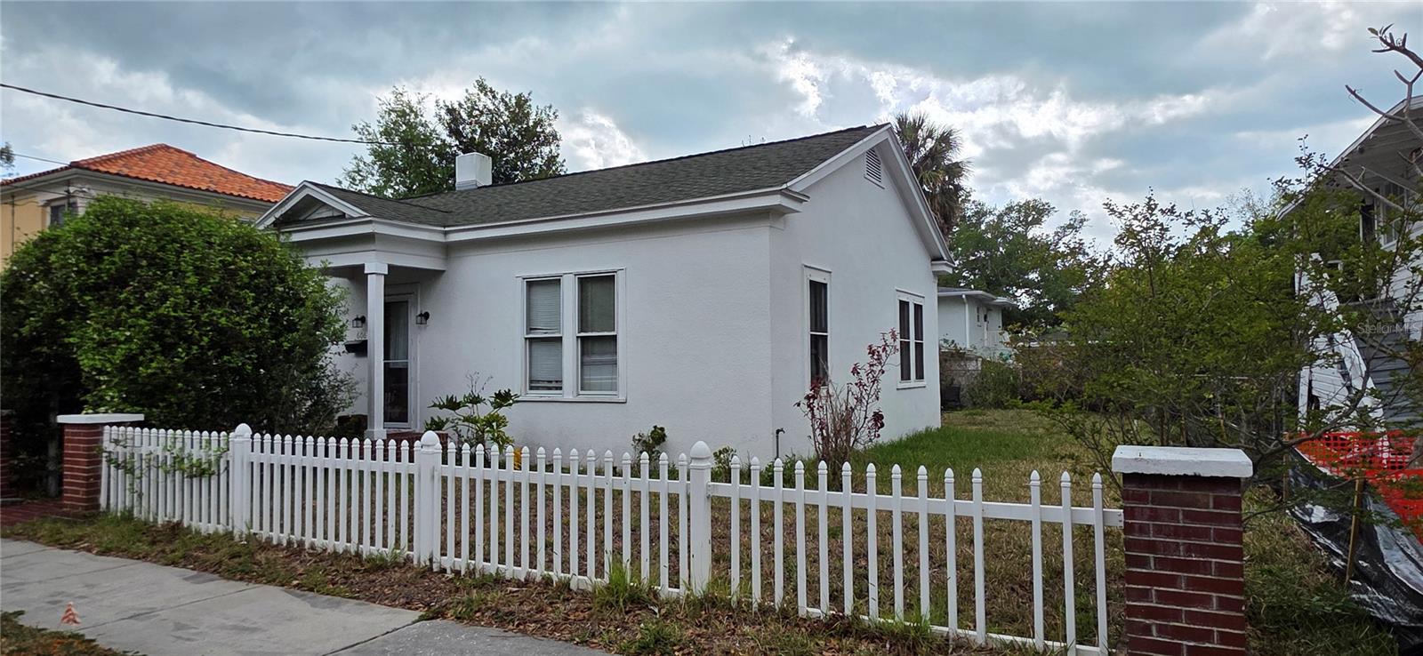 TURNERS A C 3 - Residential Lease