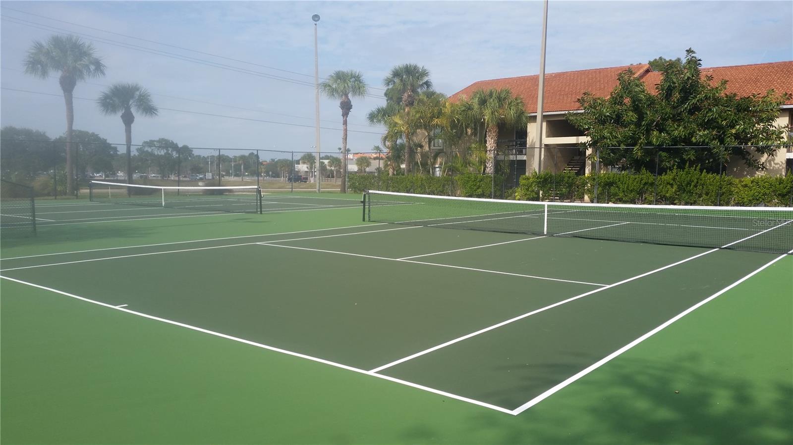 VINTAGE GRAND - Residential Lease