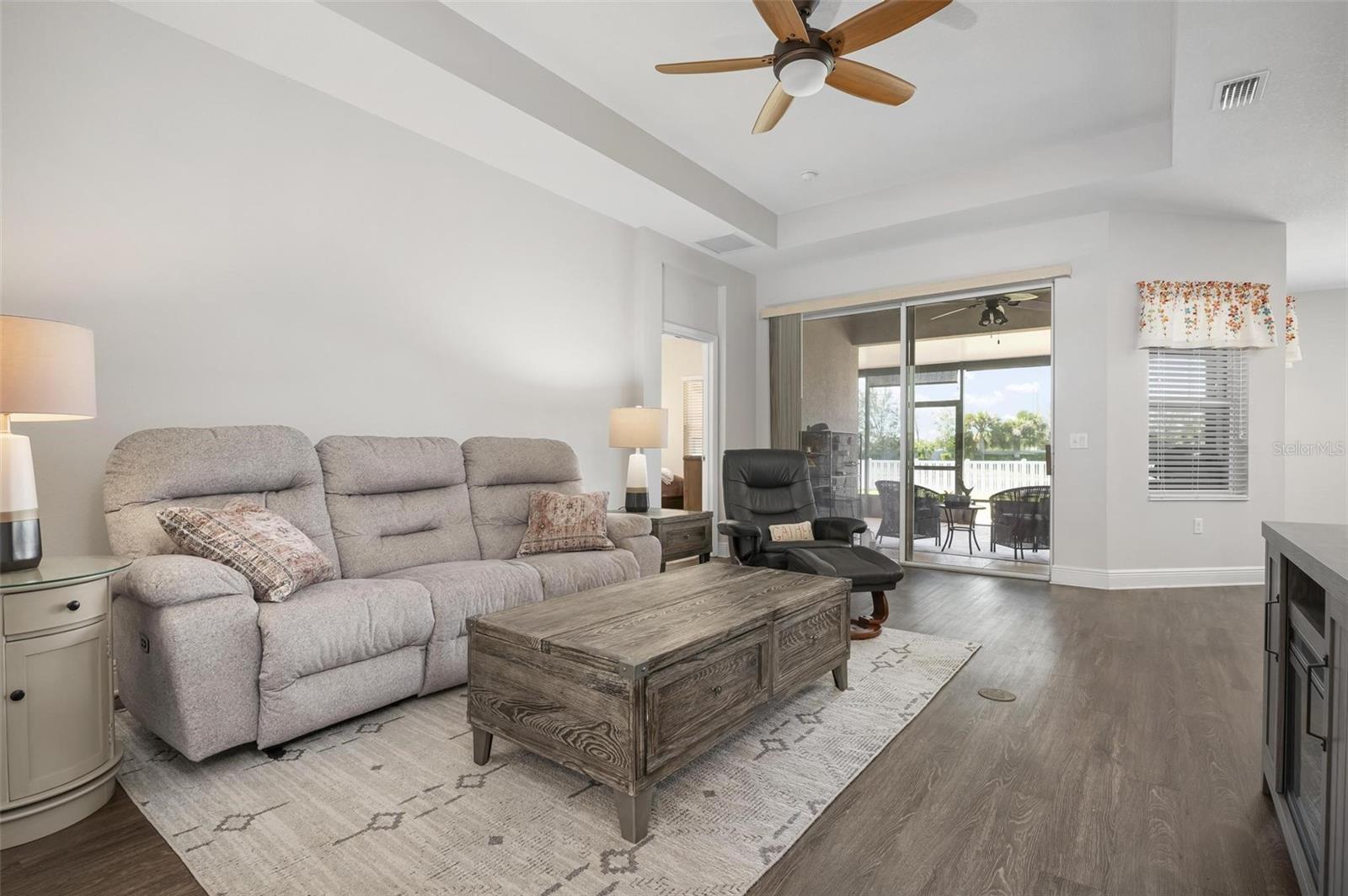 RIDGE AT CROSSING CREEK PH I - Residential
