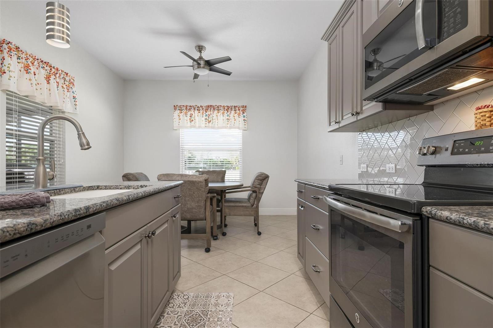 RIDGE AT CROSSING CREEK PH I - Residential