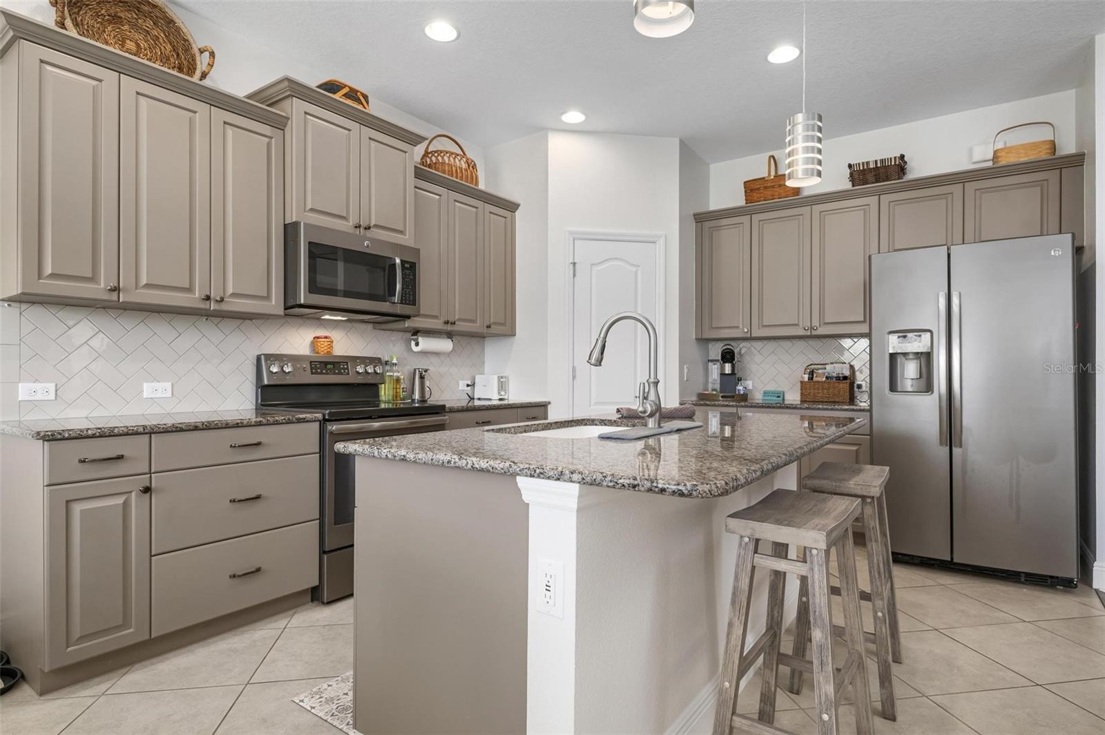 RIDGE AT CROSSING CREEK PH I - Residential