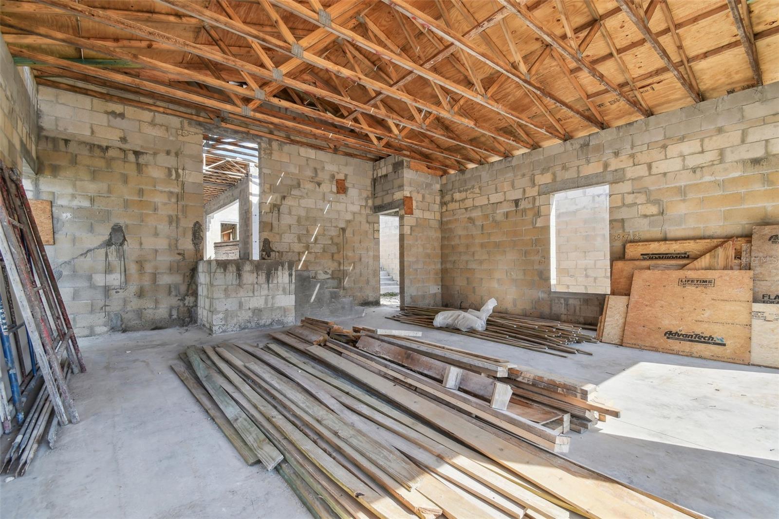 SNELL ISLE SHORES - Residential