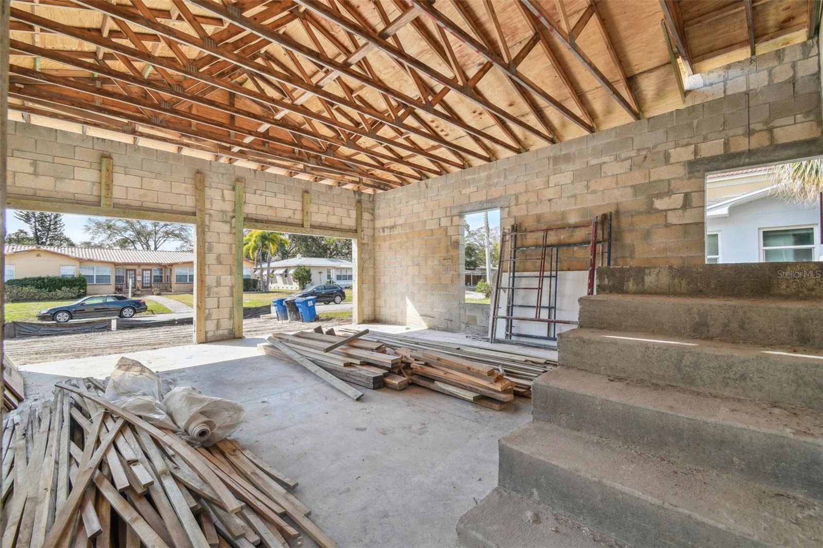 SNELL ISLE SHORES - Residential