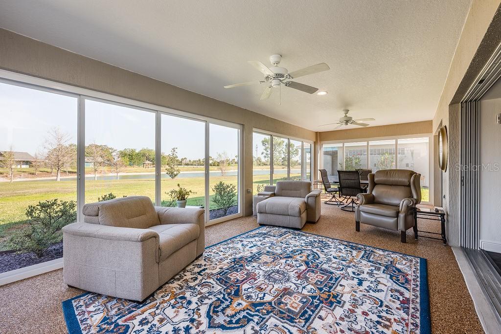 VILLAGES/SOUTHERN OAKS UN 36 - Residential