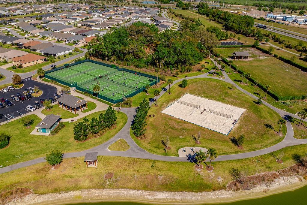 VILLAGES/SOUTHERN OAKS UN 36 - Residential