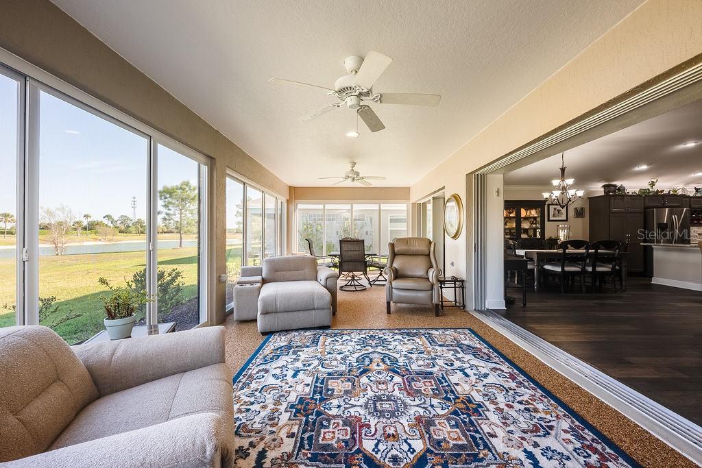 VILLAGES/SOUTHERN OAKS UN 36 - Residential