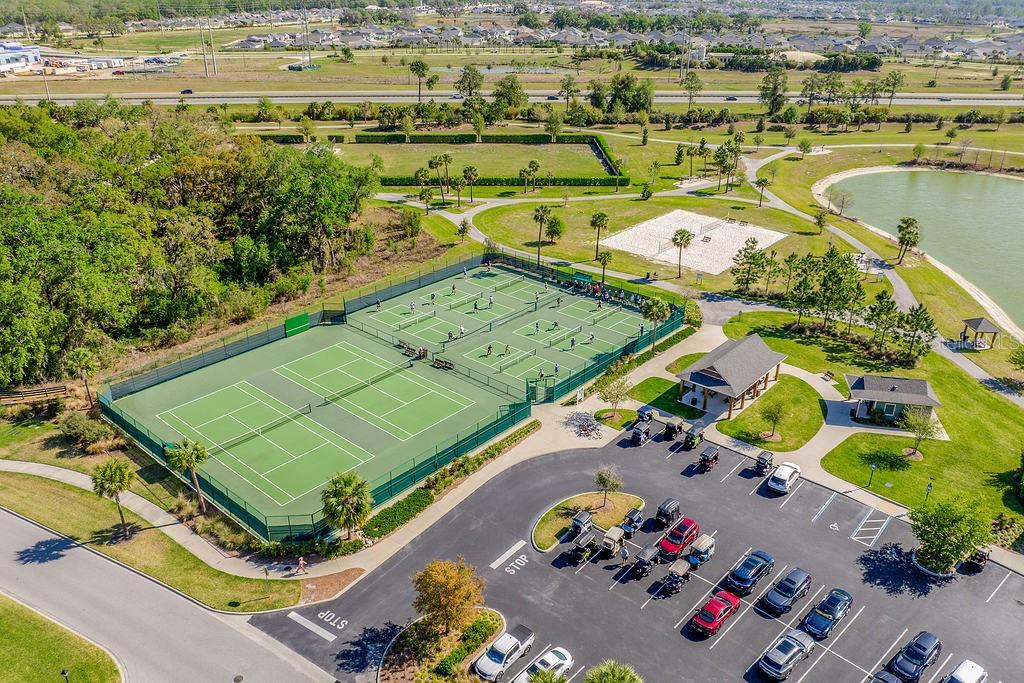VILLAGES/SOUTHERN OAKS UN 36 - Residential