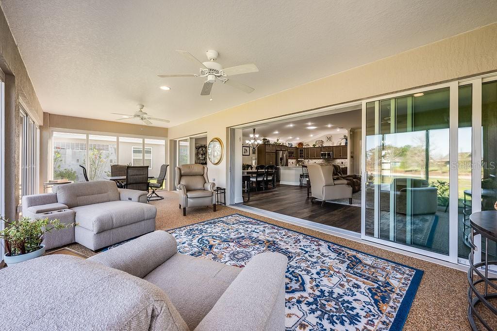 VILLAGES/SOUTHERN OAKS UN 36 - Residential