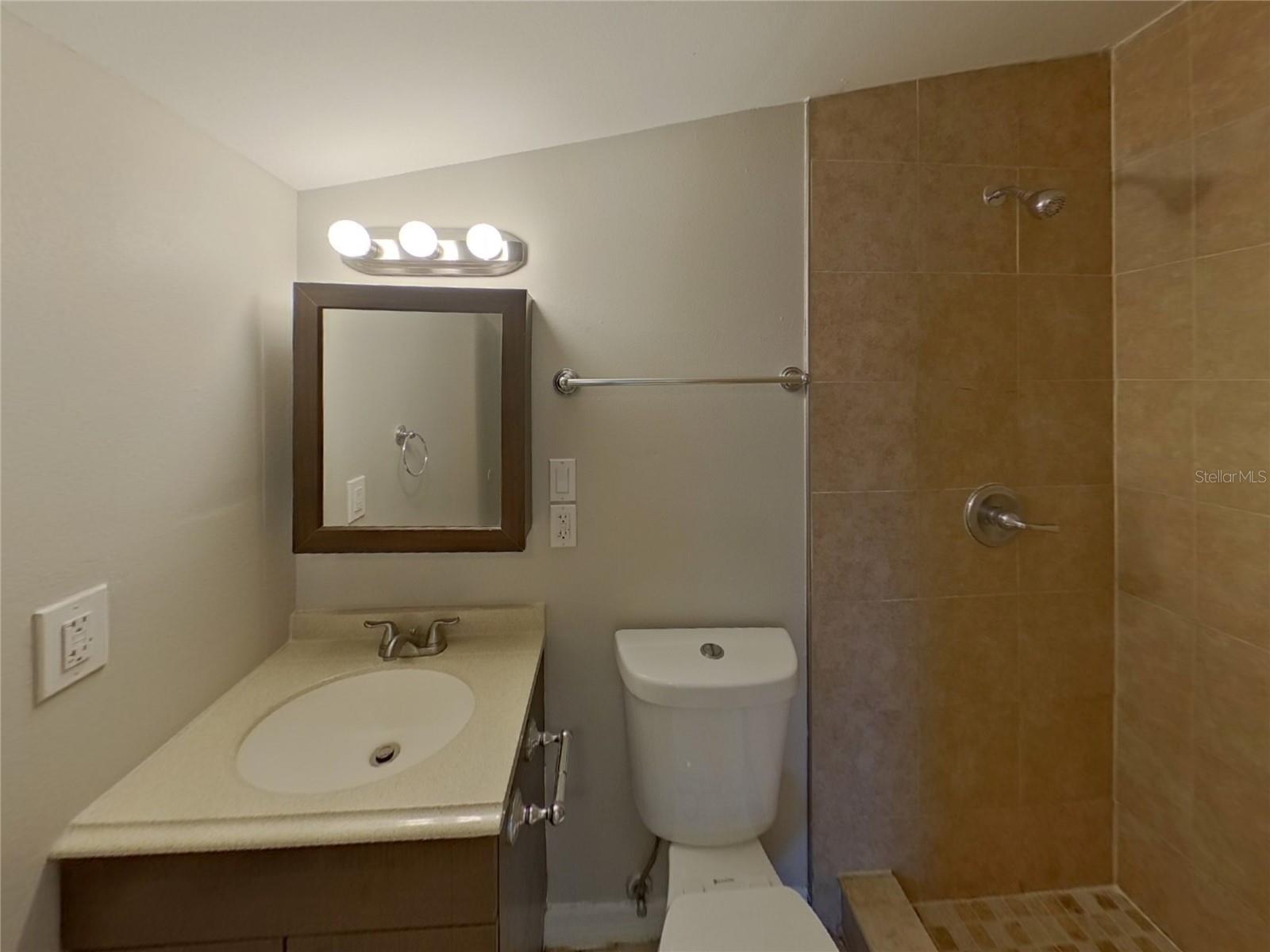 EASTERN TERRACE ESTATES UN 2 - Residential Lease