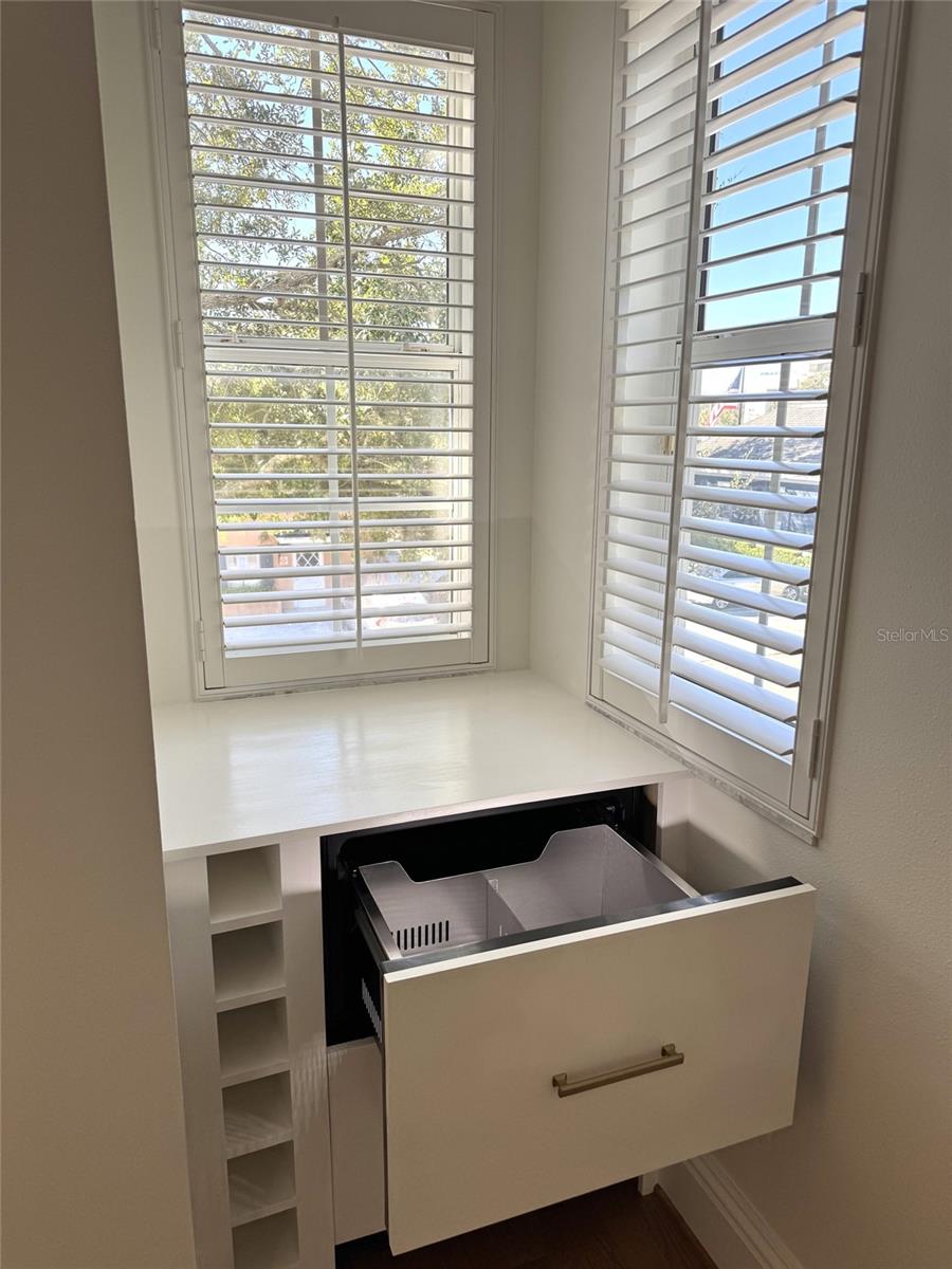 147 INTERLACHEN PLACE - Residential