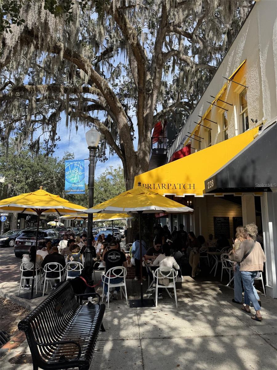 147 INTERLACHEN PLACE - Residential