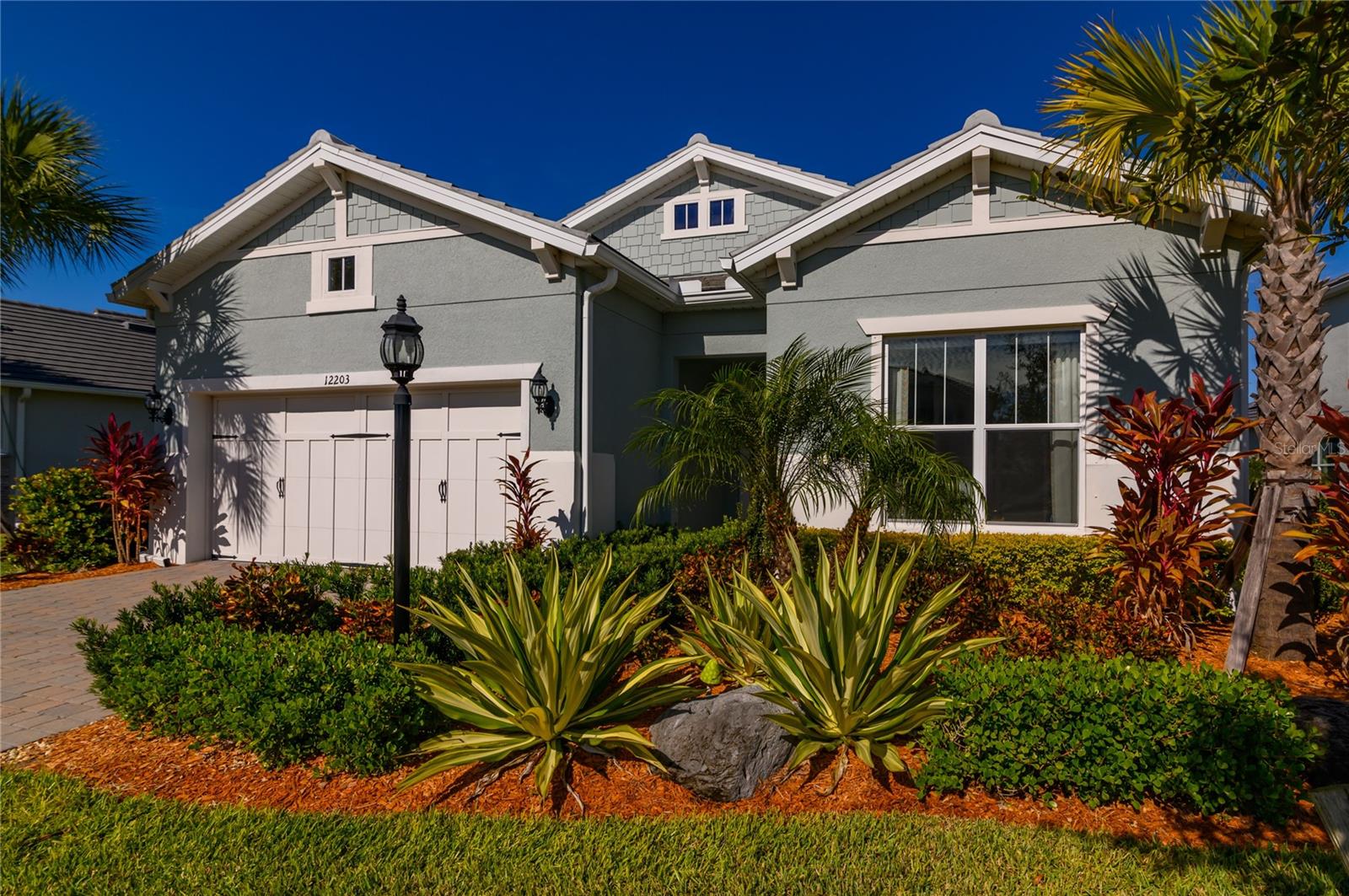 12203 SEABROOK AVENUE