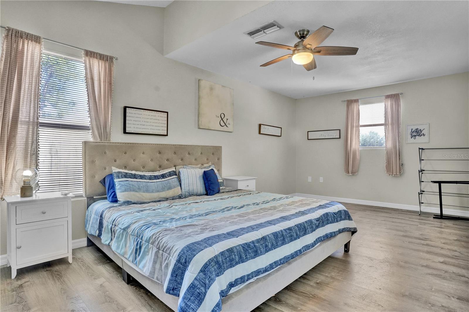 FLORA-VILLA - Residential