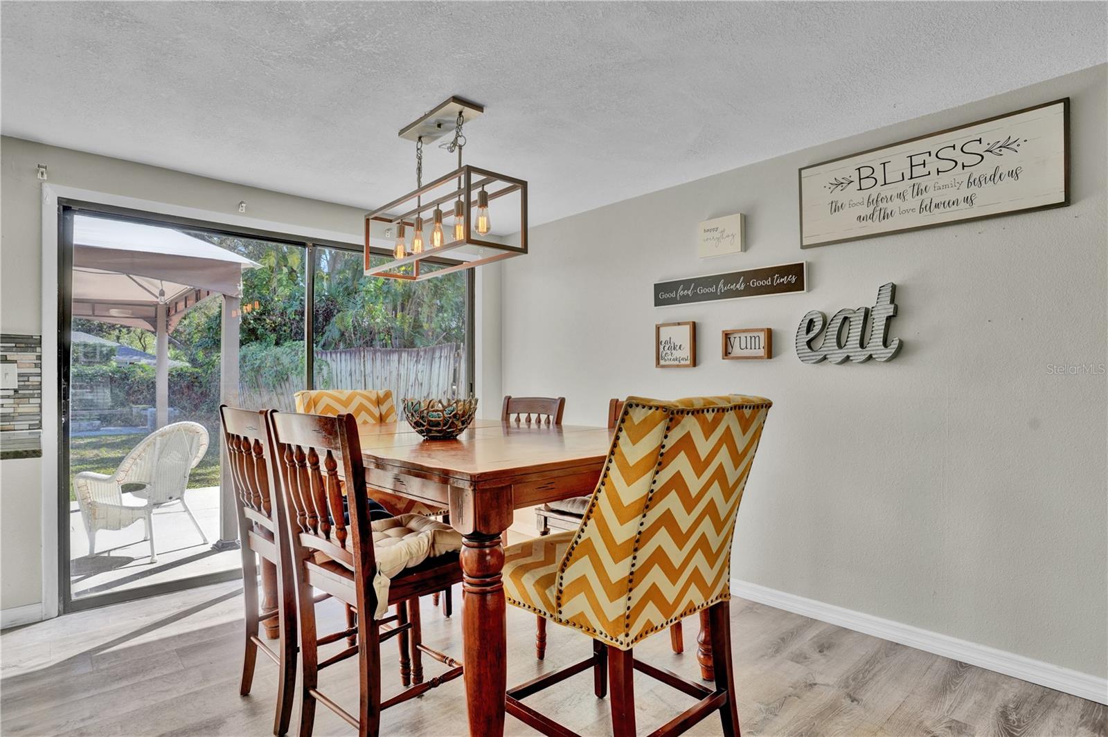 FLORA-VILLA - Residential