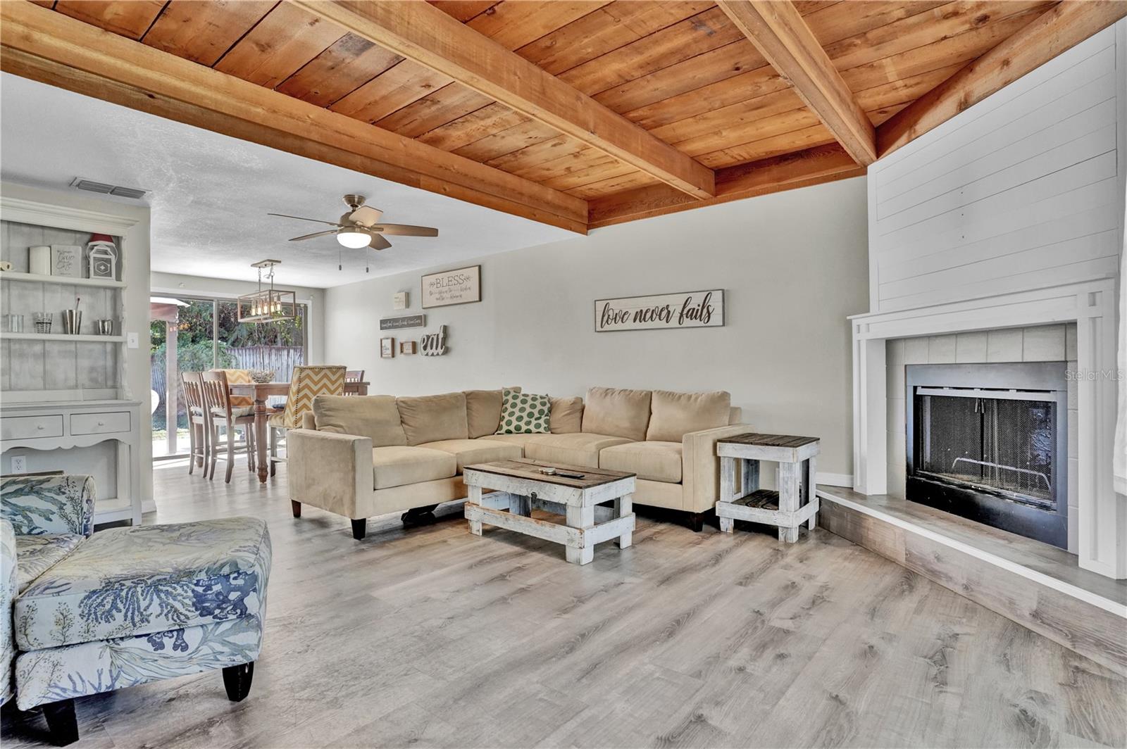 FLORA-VILLA - Residential