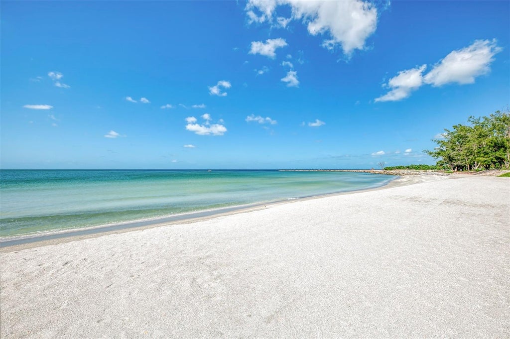 Photo of 1555 Tarpon Center Drive #I-161, Venice, FL 34285 (MLS # N6145990)