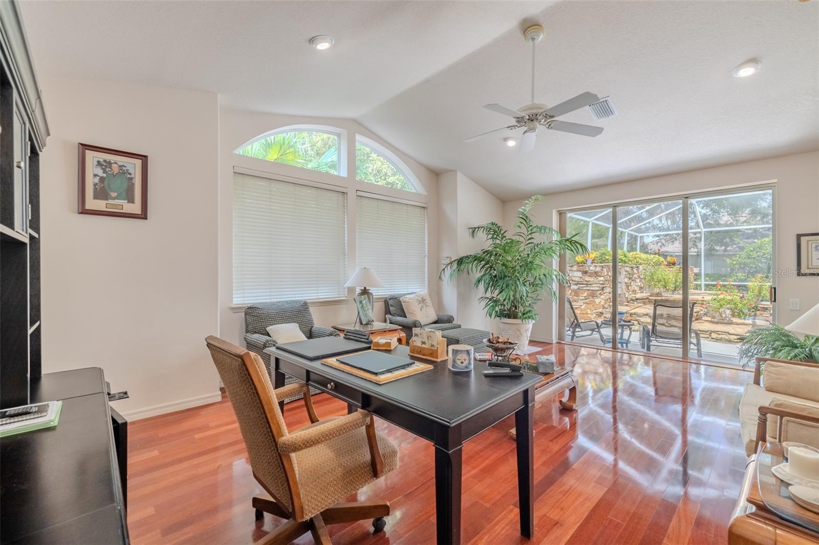 FISH HAWK TRAILS UNIT 3 - Residential