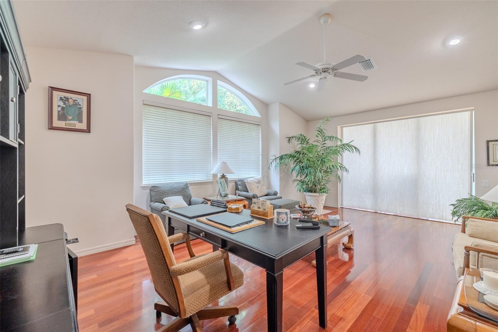 FISH HAWK TRAILS UNIT 3 - Residential
