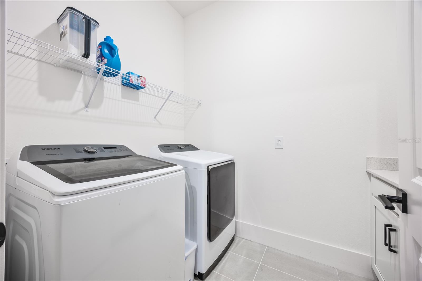 AVALON RIDGE - Residential